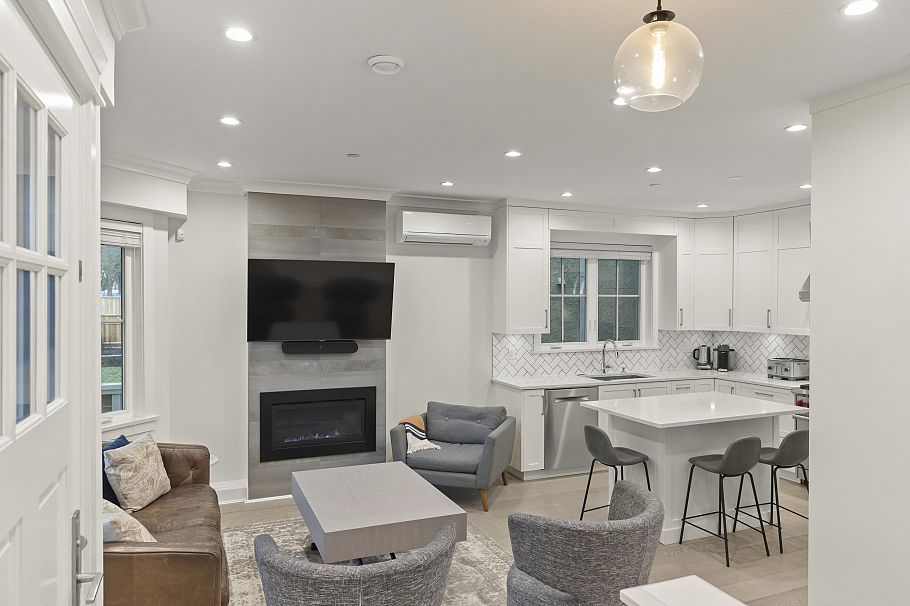 554 E 10th Avenue Vancouver, BC - 8