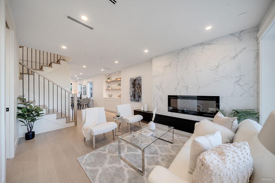 1167 E 63rd Avenue Vancouver, BC - 4