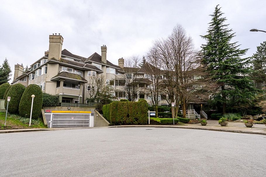 303 3738 Norfolk Street Burnaby, BC - 3