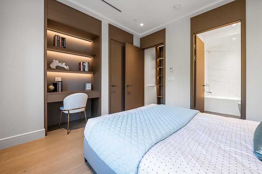 3852 W 50th Avenue Vancouver, BC - 16