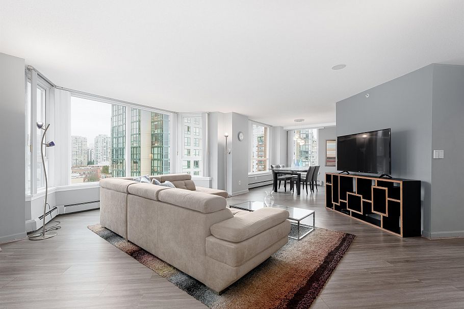 1306 388 Drake Street Vancouver, BC - 2