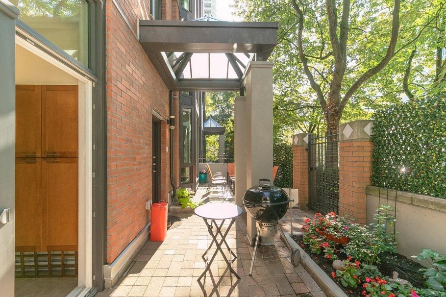 1490 Hornby Street Vancouver, BC - 11