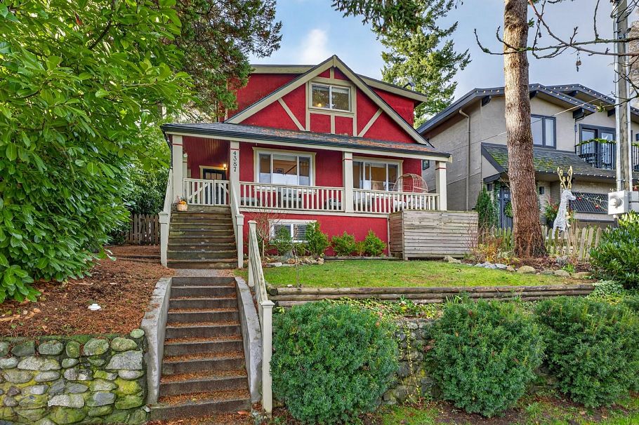 4387 St. George Street Vancouver, BC - 1