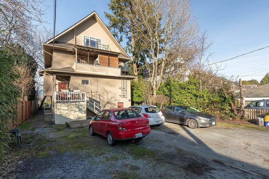 236 W 12th Avenue Vancouver, BC - 20
