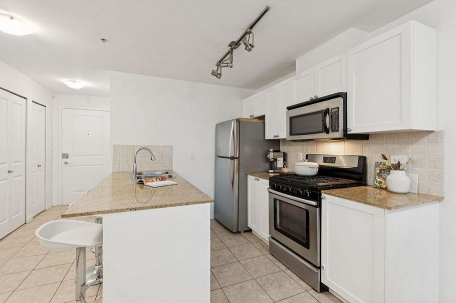 306 2636 E Hastings Street Vancouver, BC - 16