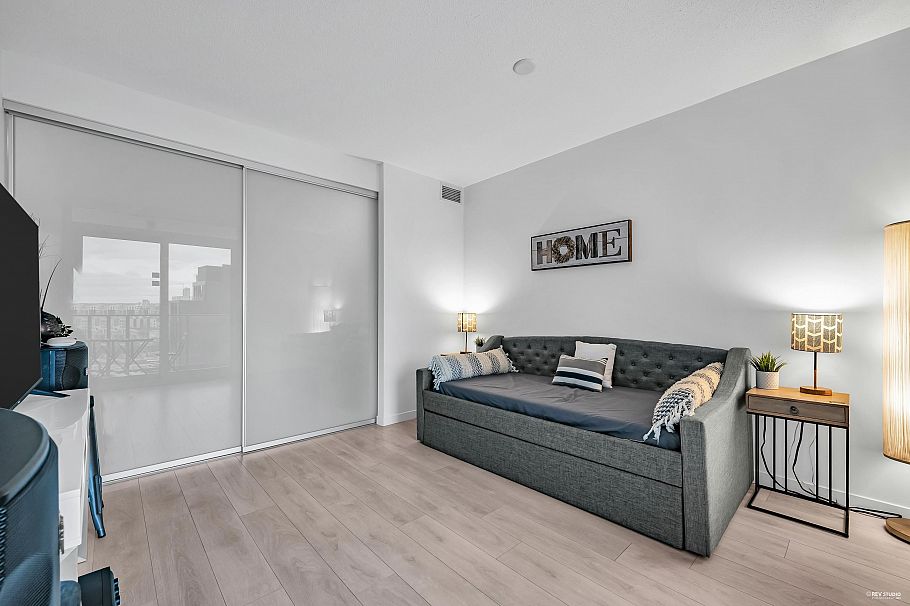 1021 180 E 2nd Avenue Vancouver, BC - 13