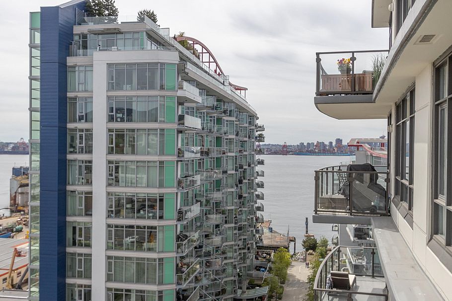 1003 172 Victory Ship Way North Vancouver, BC - 23