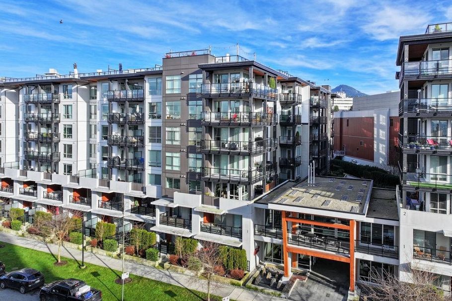 201 108 E 8th Street North Vancouver, BC - 31