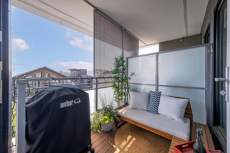 404 1061 Marine Drive North Vancouver, BC - 20