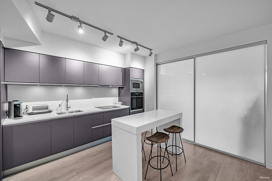 1021 180 E 2nd Avenue Vancouver, BC - 14