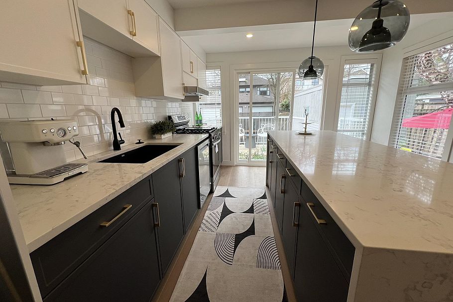 3534 W 17th Avenue Vancouver, BC - 28