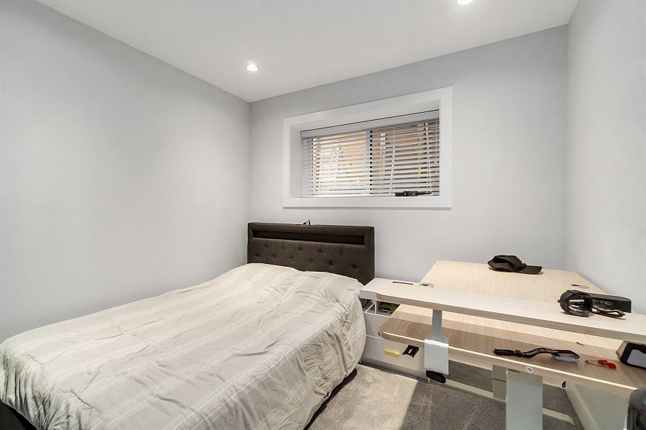 2575 & 2577 Parker Street Vancouver, BC - 33