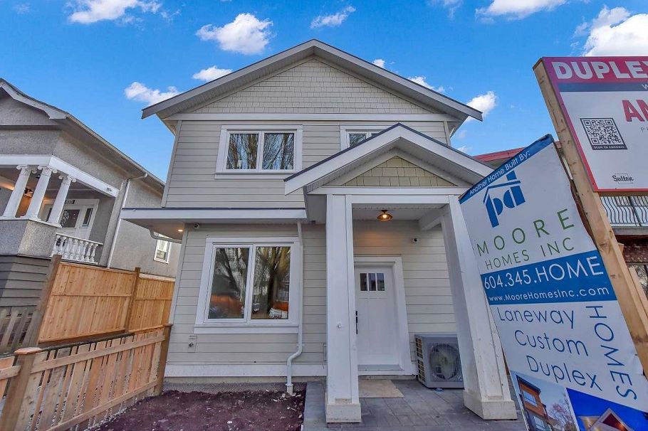 1 1436 E 1st Avenue Vancouver, BC - 19