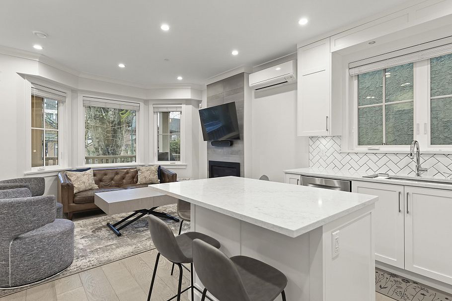 554 E 10th Avenue Vancouver, BC - 14