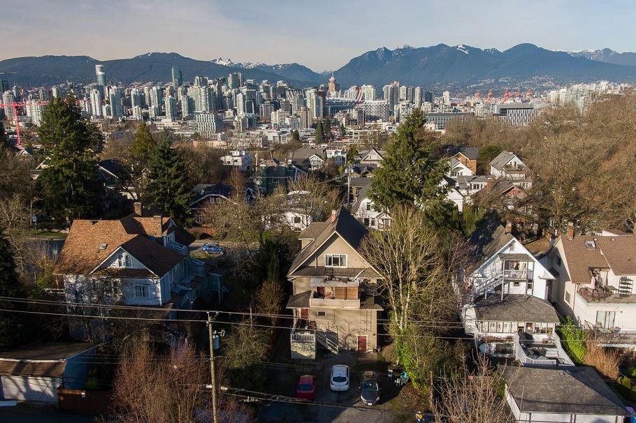 236 W 12th Avenue Vancouver, BC - 23