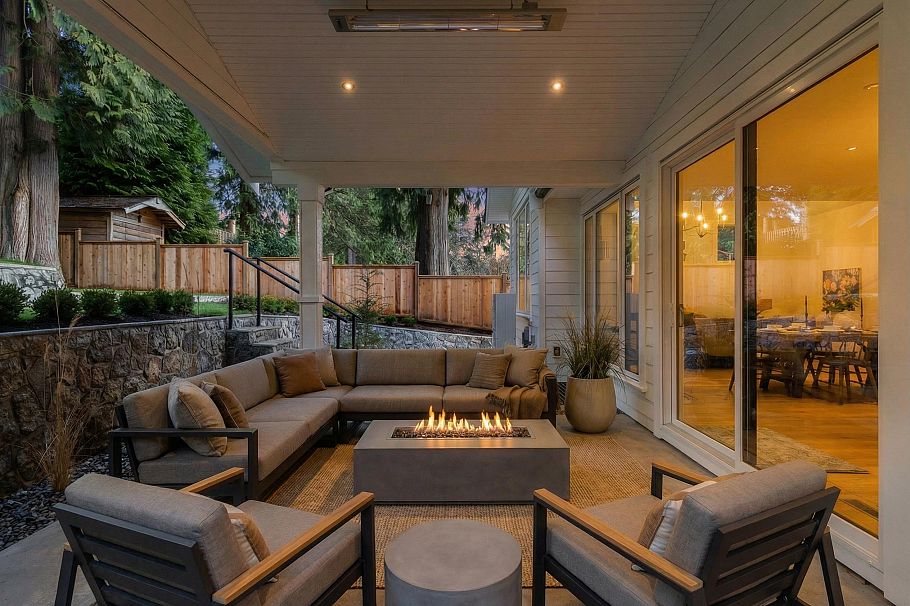 1232 Wellington Drive North Vancouver, BC - 35