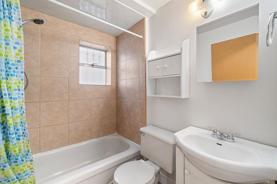 2611 Parker Street Vancouver, BC - 13