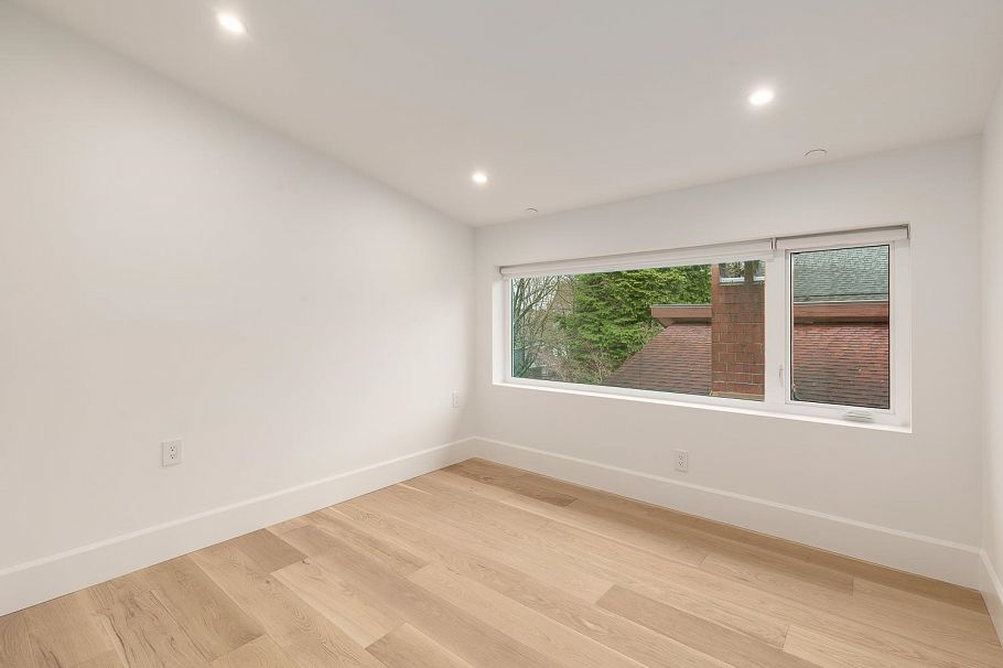 855 E 19th Avenue Vancouver, BC - 15