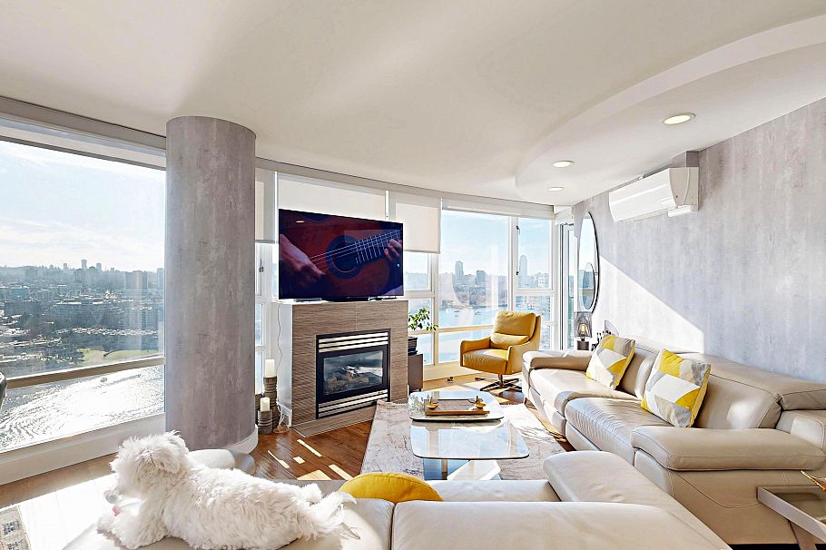 2706 1033 Marinaside Crescent Vancouver, BC - 9