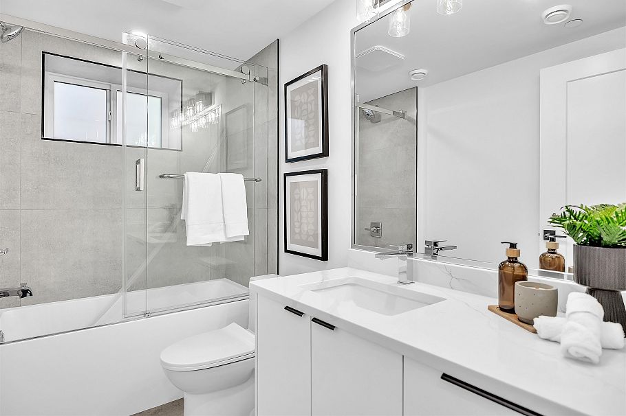 3526 E Lakewood Street Vancouver, BC - 32