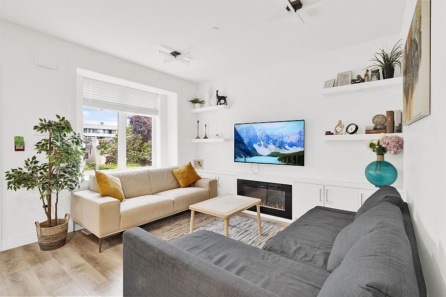 2743 Duke Street Vancouver, BC - 20