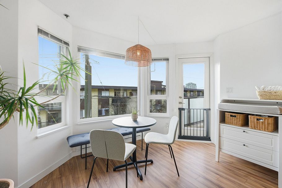 204 315 E 3rd Street North Vancouver, BC - 5