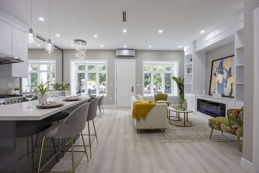 1 5808 Lanark Street Vancouver, BC - 8