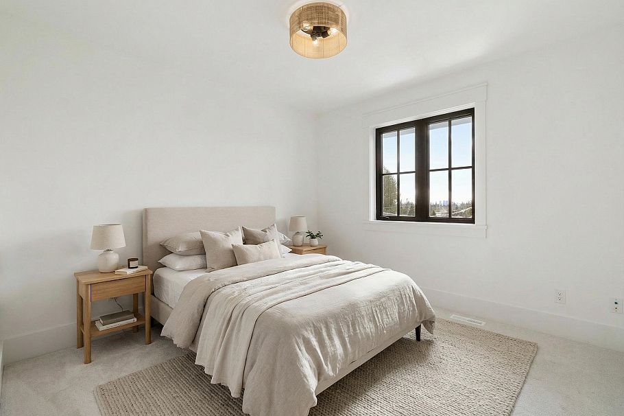 1232 Wellington Drive North Vancouver, BC - 25