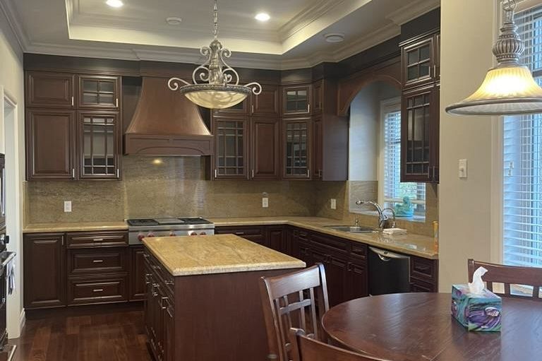 3125 W 38th Avenue Vancouver, BC - 11