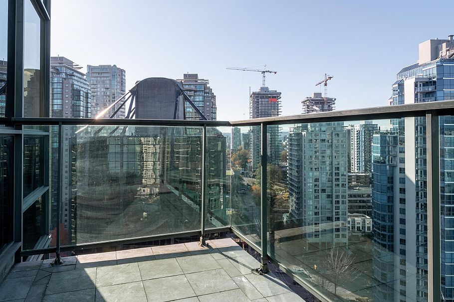 2405 588 Broughton Street Vancouver, BC - 18