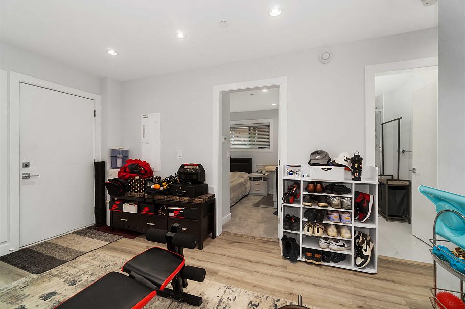 2575 & 2577 Parker Street Vancouver, BC - 34