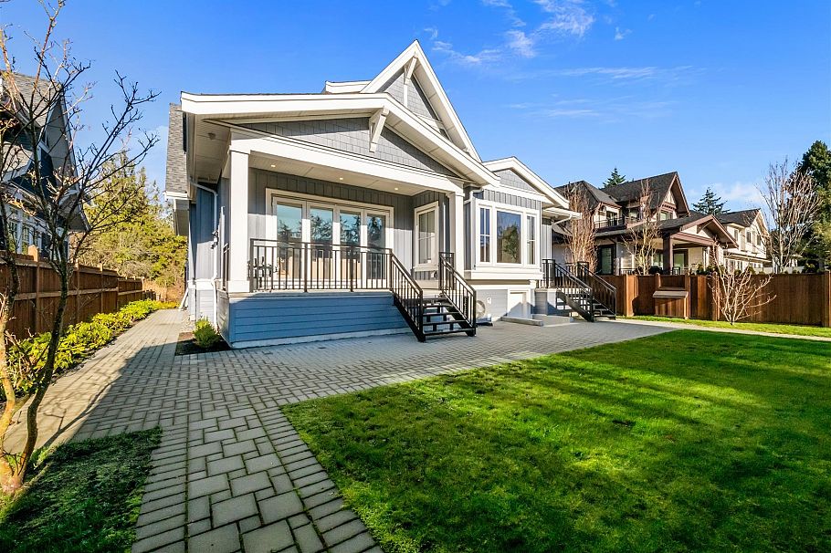 3852 W 50th Avenue Vancouver, BC - 25