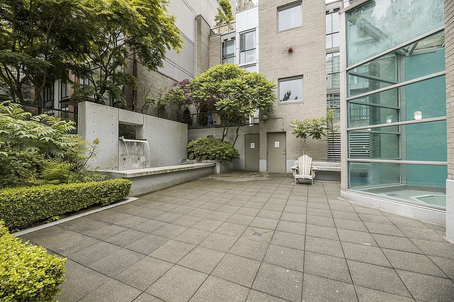 502 928 Richards Street Vancouver, BC - 28
