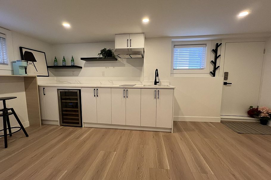 3534 W 17th Avenue Vancouver, BC - 20