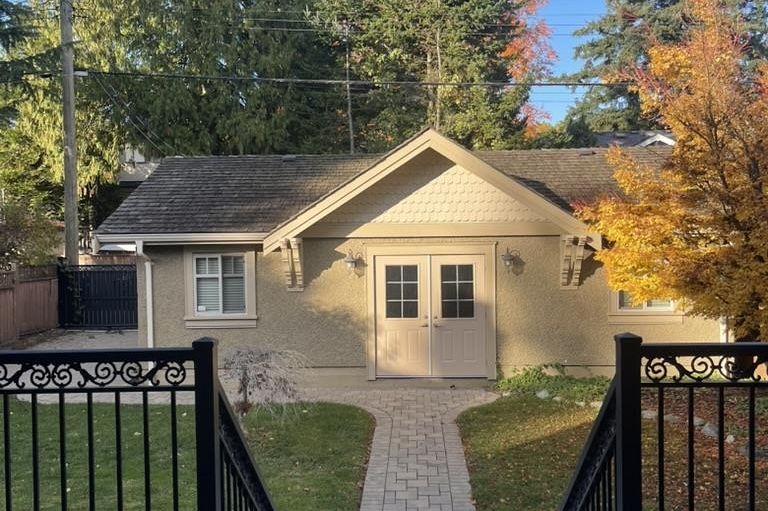 3125 W 38th Avenue Vancouver, BC - 18