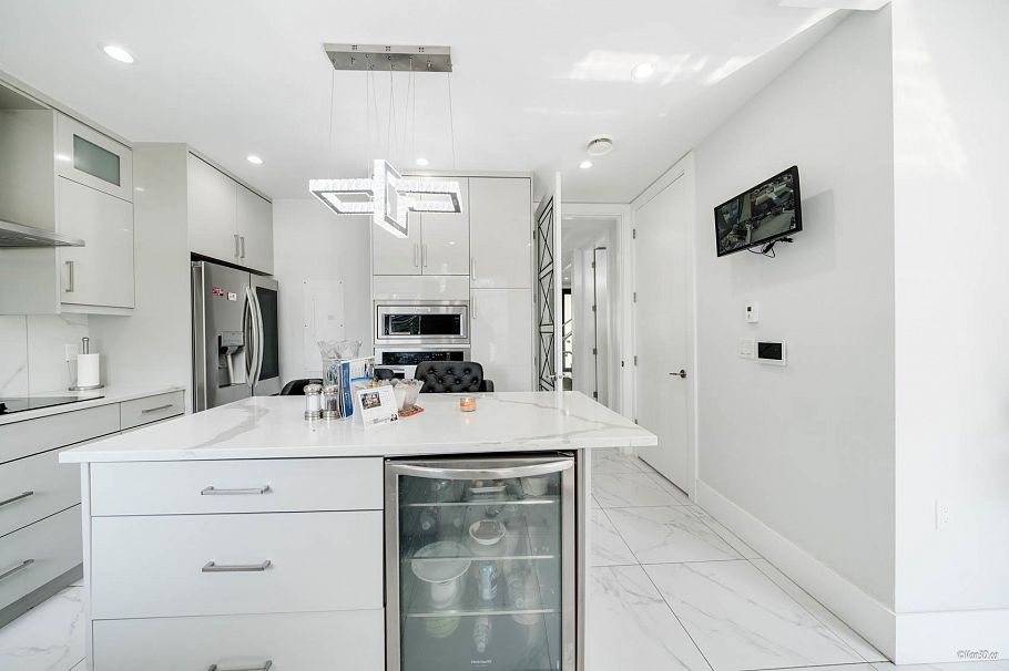 4841 Dumfries Street Vancouver, BC - 10