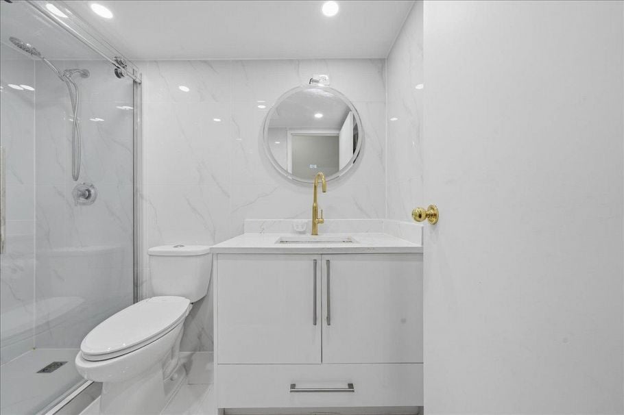 1301 2004 Fullerton Avenue North Vancouver, BC - 4