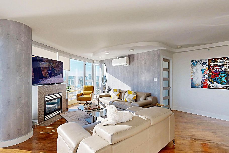 2706 1033 Marinaside Crescent Vancouver, BC - 3