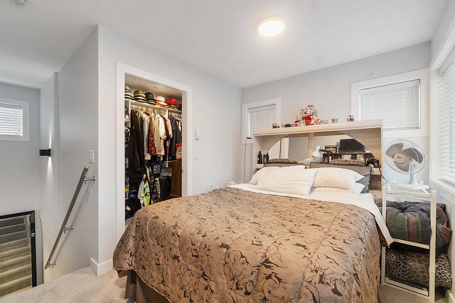 2575 & 2577 Parker Street Vancouver, BC - 11