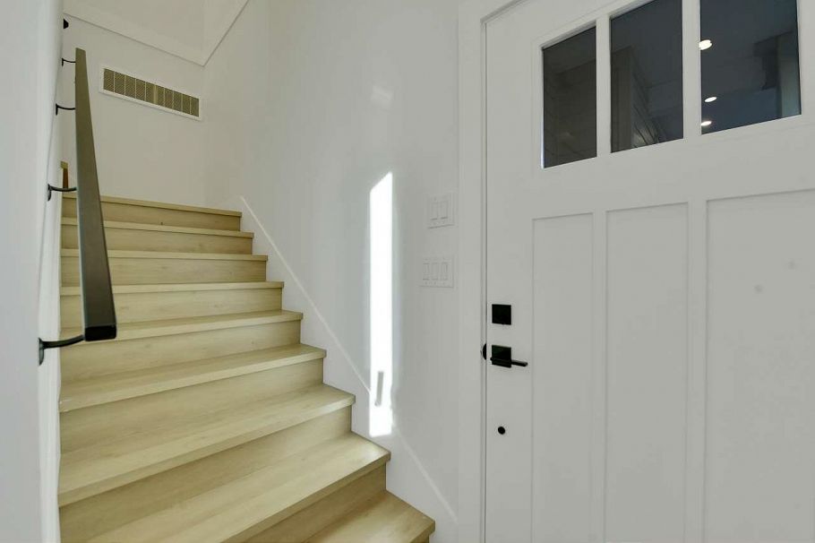 1 1436 E 1st Avenue Vancouver, BC - 13