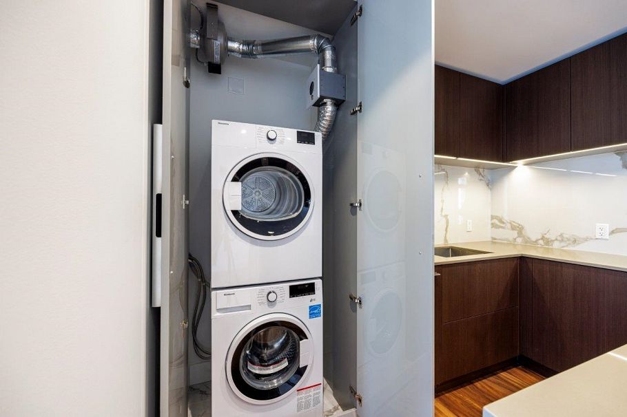 1008 1632 Lions Gate Lane North Vancouver, BC - 10