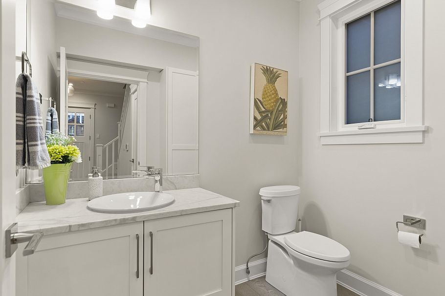 554 E 10th Avenue Vancouver, BC - 30