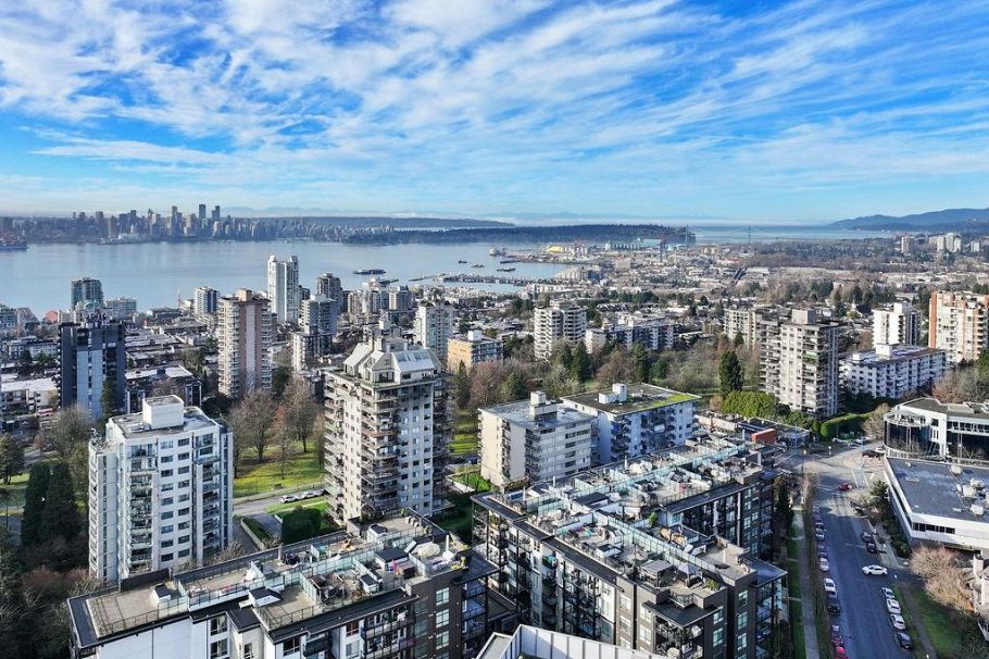 201 108 E 8th Street North Vancouver, BC - 35