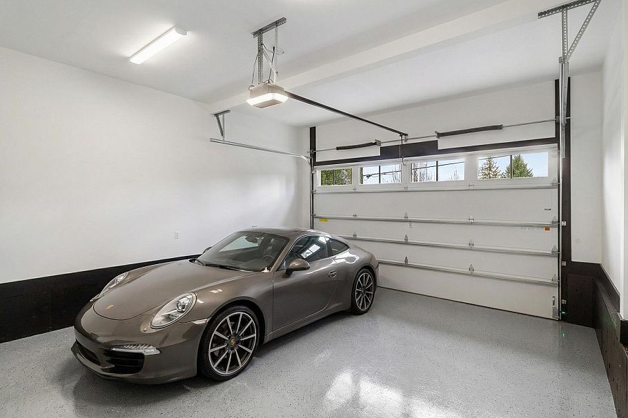 1232 Wellington Drive North Vancouver, BC - 39