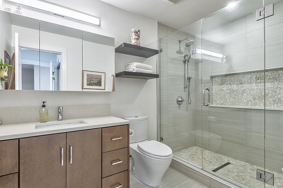 1251 W 7th Avenue Vancouver, BC - 18