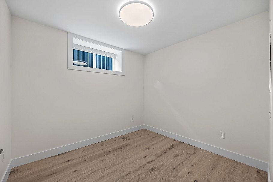 6011 Fremlin Street Vancouver, BC - 32