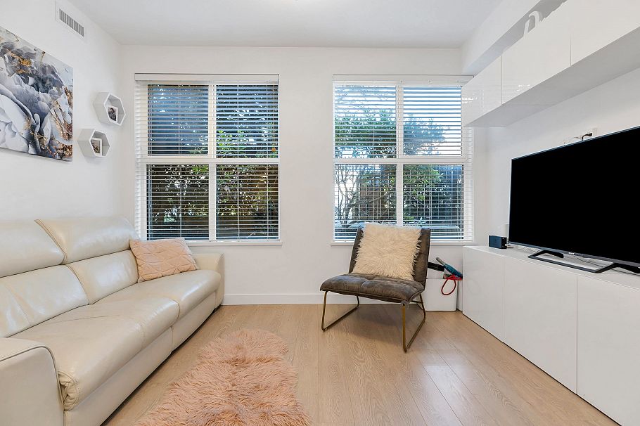 107 7988 Yukon Street Vancouver, BC - 4