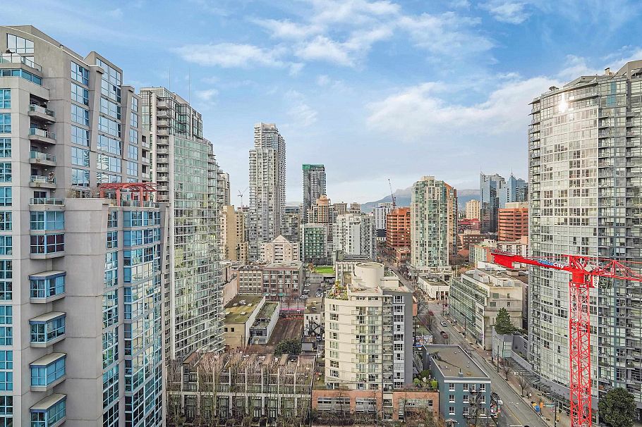 2404 1225 Richards Street Vancouver, BC - 29