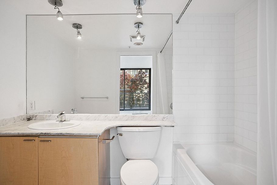 508 1200 W Georgia Street Vancouver, BC - 7