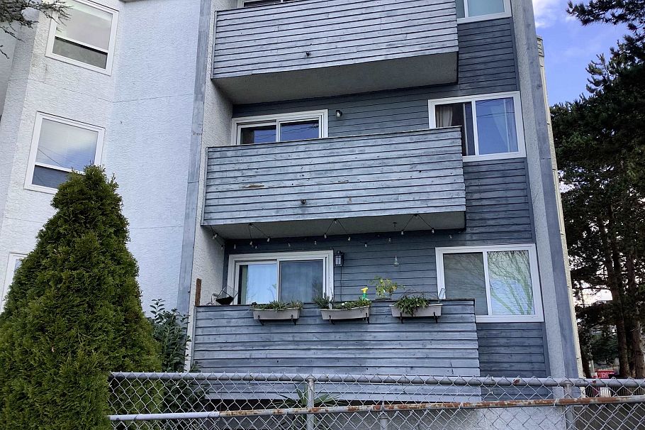 301 16 Lakewood Drive Vancouver, BC - 11